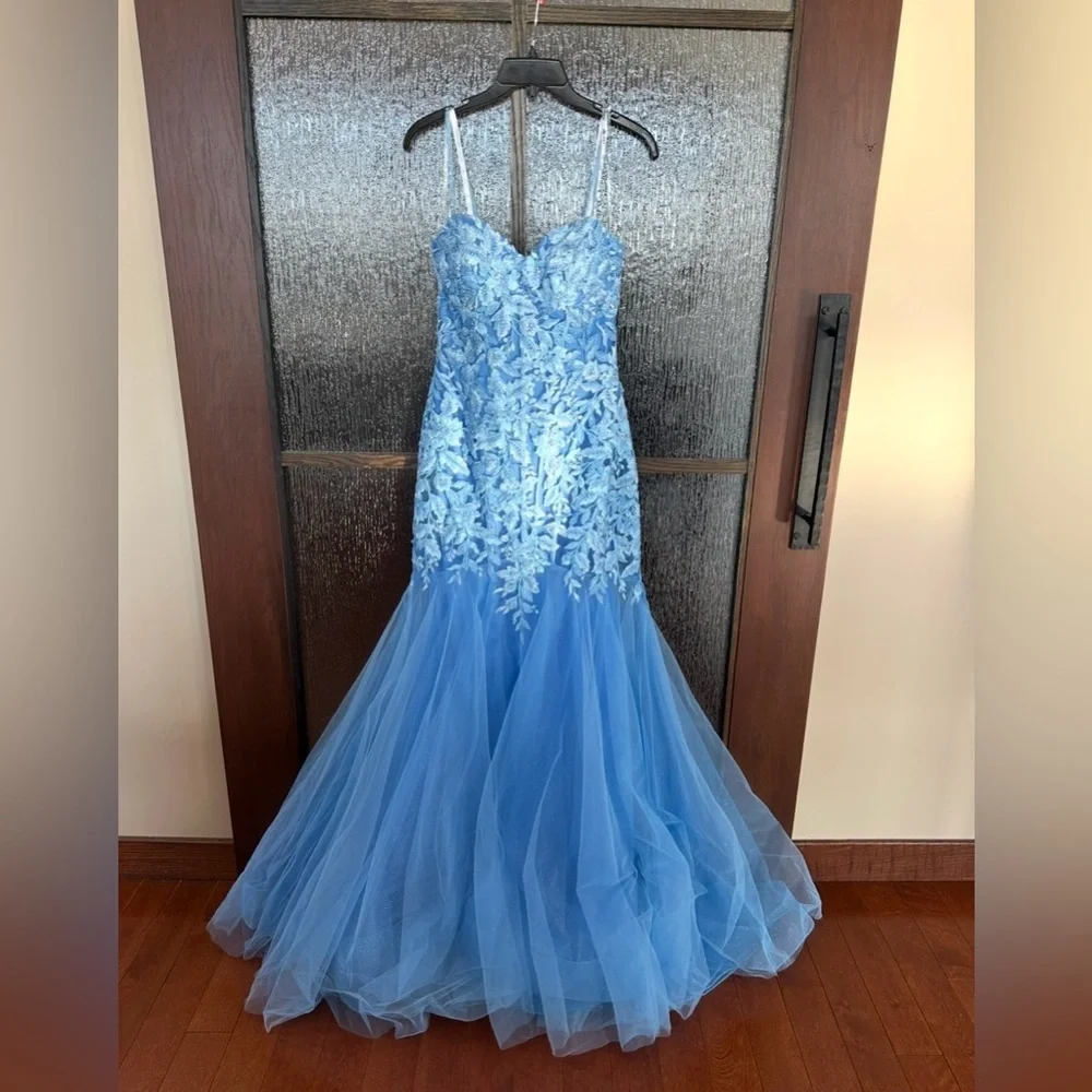 ELLIE WILDE EW36062 size 8 in Bluebell Regular price$589.00 USD